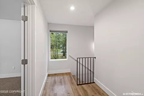 Entry Way - 21049 Sparkle Dr, Chugiak, AK 99567 photo 4 of 6