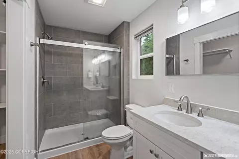 Bath - 21049 Sparkle Dr, Chugiak, AK 99567 photo 4 of 6