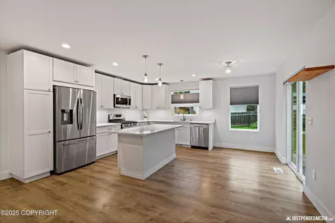 Kitchen - 21049 Sparkle Dr, Chugiak, AK 99567 photo 1 of 7