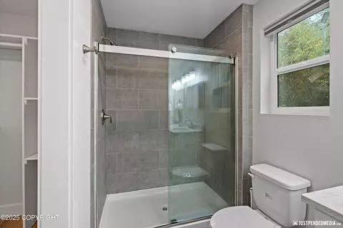 Bath - 21049 Sparkle Dr, Chugiak, AK 99567 photo 3 of 6