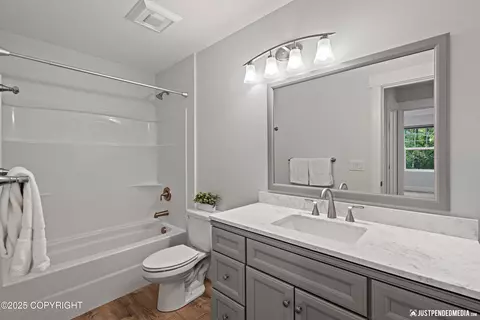 Bath - 21049 Sparkle Dr, Chugiak, AK 99567 photo 5 of 6