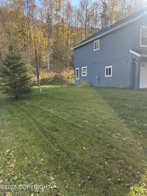Exterior - 21049 Sparkle Dr, Chugiak, AK 99567 photo 3 of 8