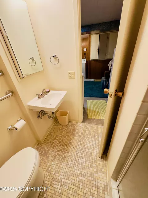 Bath - 1045 P St, Anchorage, AK 99501 photo 4 of 4