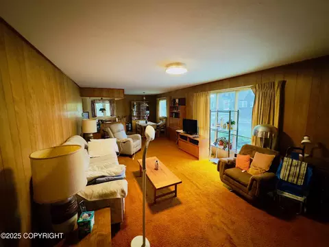 Living - 1045 P St, Anchorage, AK 99501 photo 2 of 2