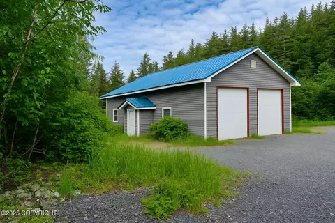 110 Crest Cir, Cordova, AK 99574