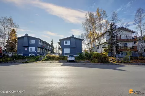 726 E 11th Ave, Anchorage, AK 99501 photo 3