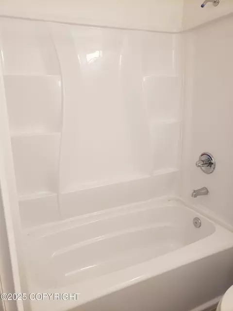 601 Irwin St, Anchorage, AK 99508 photo 7