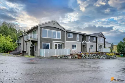 607 Pacific Pl, Anchorage, AK 99501