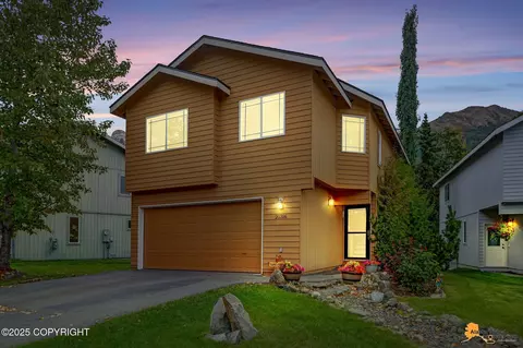 20316 Glacier Park Cir, Eagle River, AK 99577