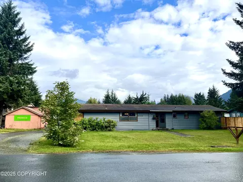 9452 Herbert Pl, Juneau, AK 99801
