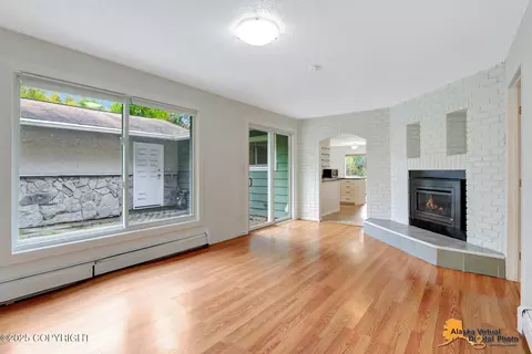 Living - 20911 Sunset Blvd, Chugiak, AK 99567 photo 4 of 5