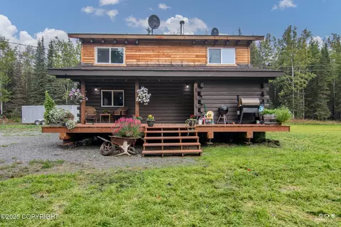 Exterior - 37128 Robinson Loop Rd, Sterling, AK 99672 photo 2 of 5