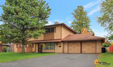 1701 Aleutian St, Anchorage, AK 99508