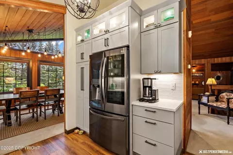 Kitchen - 10208 Preuss Ln, Eagle River, AK 99577 photo 1 of 6