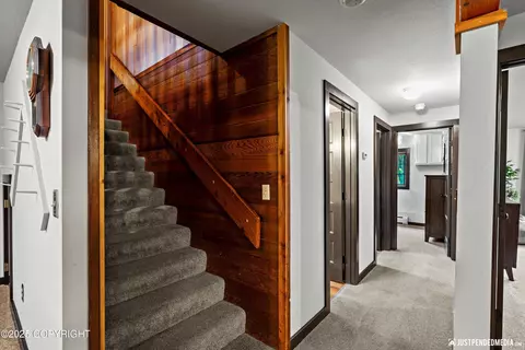 Entry Way - 10208 Preuss Ln, Eagle River, AK 99577 photo 4 of 5