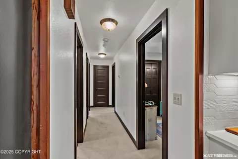 Entry Way - 10208 Preuss Ln, Eagle River, AK 99577 photo 2 of 5