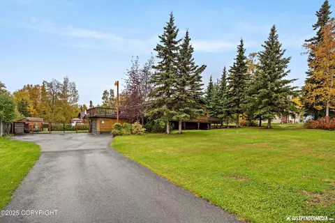 Exterior - 10208 Preuss Ln, Eagle River, AK 99577 photo 2 of 19