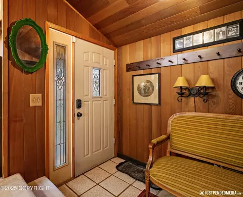 Entry Way - 10208 Preuss Ln, Eagle River, AK 99577 photo 5 of 5