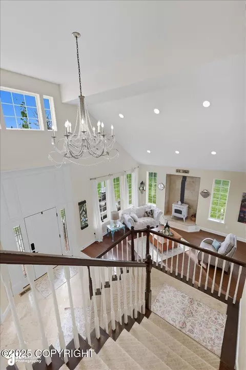 Entry Way - 2235 E Vision View Dr, Wasilla, AK 99654 photo 4 of 10