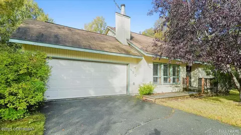 220 N Gloria St, Palmer, AK 99645