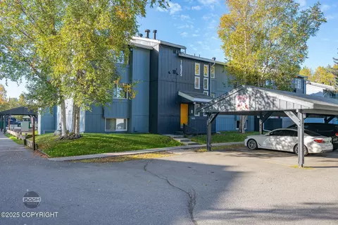 1635 Sitka St # 14- 302, Anchorage, AK 99501
