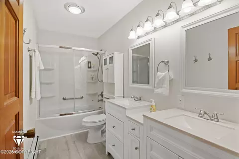 Bath - 8301 E 20th Ave, Anchorage, AK 99504 photo 3 of 5