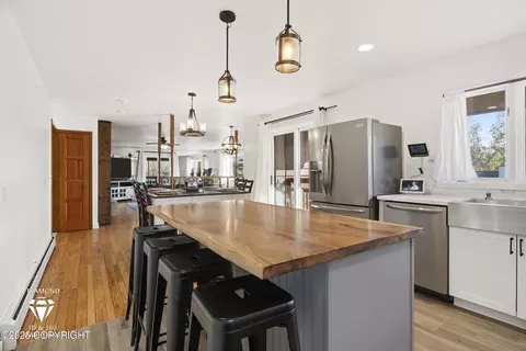 Kitchen - 8301 E 20th Ave, Anchorage, AK 99504 photo 4 of 6