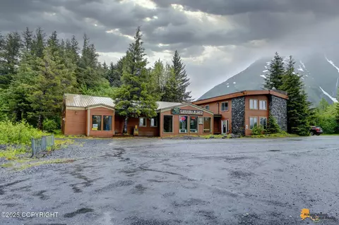 401 Portage Glacier Loop, Girdwood, AK 99587