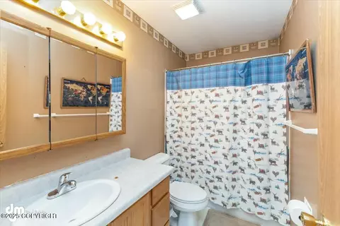 5460 E 4th Ave, Anchorage, AK 99508 photo 19