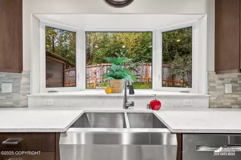 Kitchen - 3506 Tranquillity Loop, Anchorage, AK 99507 photo 5 of 11