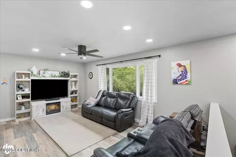 20627 Raven Dr, Eagle River, AK 99577 photo 8