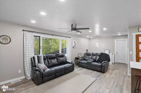 20627 Raven Dr, Eagle River, AK 99577 photo 9