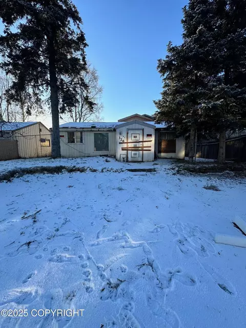 326 E 14th Ave, Anchorage, AK 99501 photo 1