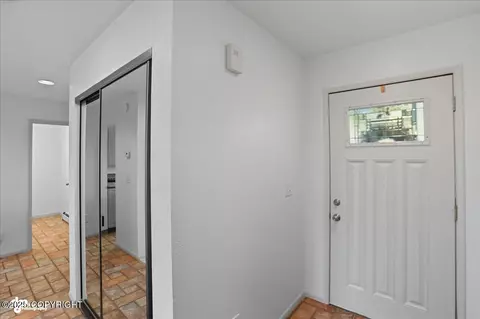 7835 Highlander Dr, Anchorage, AK 99518 photo 3