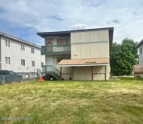 633 N Flower St, Anchorage, AK 99508
