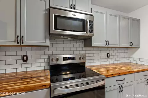 Kitchen - 3601 Raspberry Rd # 1A, Anchorage, AK 99502 photo 4 of 4