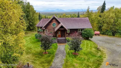 22074 S Freedom Dr, Talkeetna, AK 99676