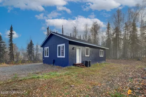 13854 W King Arthur Dr, Houston, AK 99694