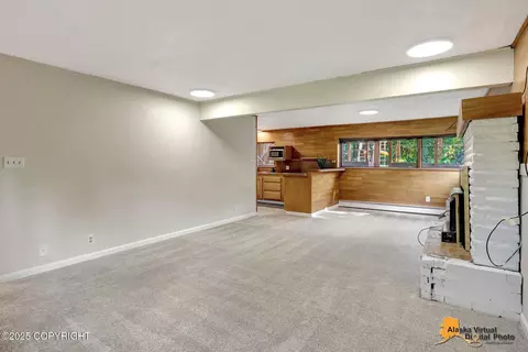 Living - 6607 Chevigny St, Anchorage, AK 99502 photo 13 of 13
