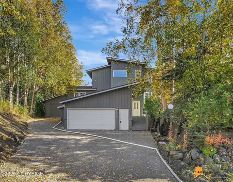 6607 Chevigny St, Anchorage, AK 99502