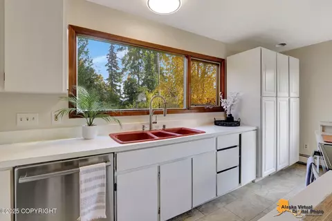 Kitchen - 6607 Chevigny St, Anchorage, AK 99502 photo 4 of 9