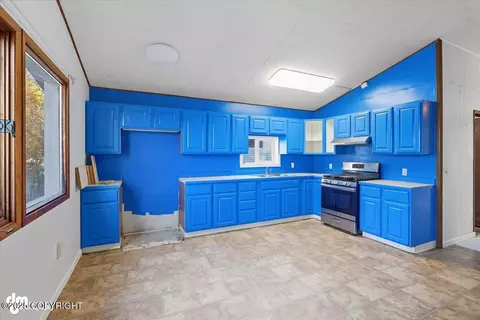 Kitchen - 509 Irwin St, Anchorage, AK 99508 photo 1 of 2