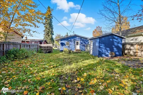 Exterior - 509 Irwin St, Anchorage, AK 99508 photo 7 of 8
