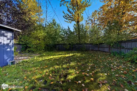 Exterior - 509 Irwin St, Anchorage, AK 99508 photo 4 of 8