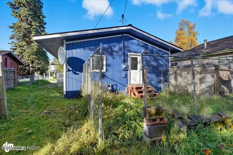 Exterior - 509 Irwin St, Anchorage, AK 99508 photo 5 of 8