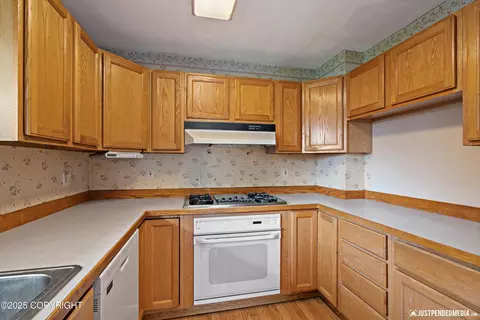 3201 E 43rd Ave, Anchorage, AK 99508 photo 19