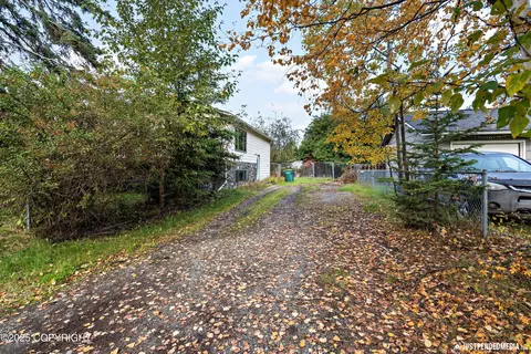 3201 E 43rd Ave, Anchorage, AK 99508 photo 5