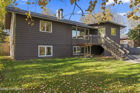 6962 Terry St, Anchorage, AK 99502