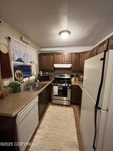 3901 E 9th Ave, Anchorage, AK 99508 photo 12