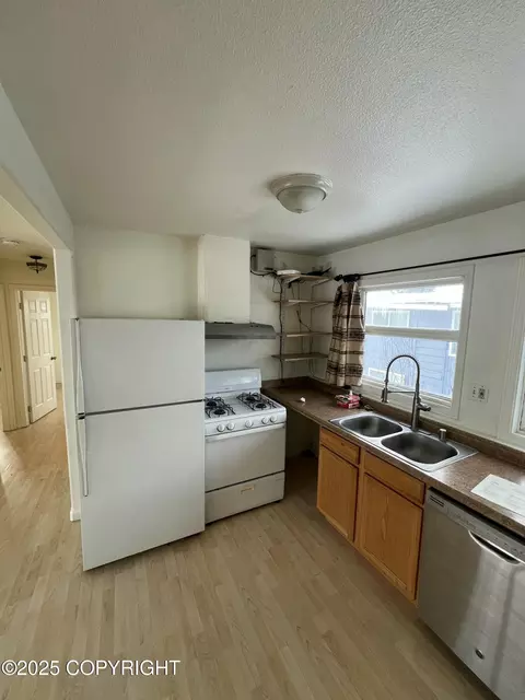 3901 E 9th Ave, Anchorage, AK 99508 photo 31